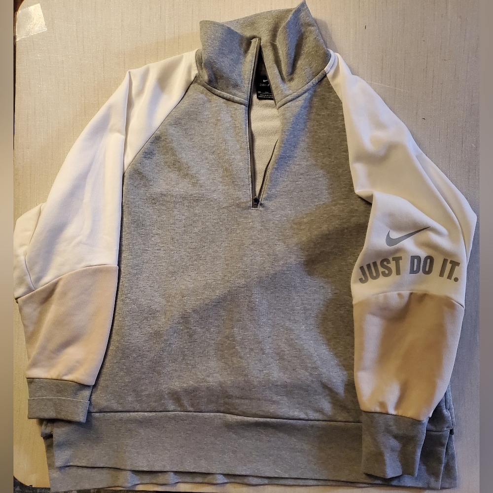 Nike Dri-Fit 1/4 zip sweatshirt xxl